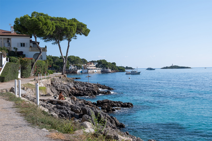 Living year-round in Alcudia: owner testimonials and daily life